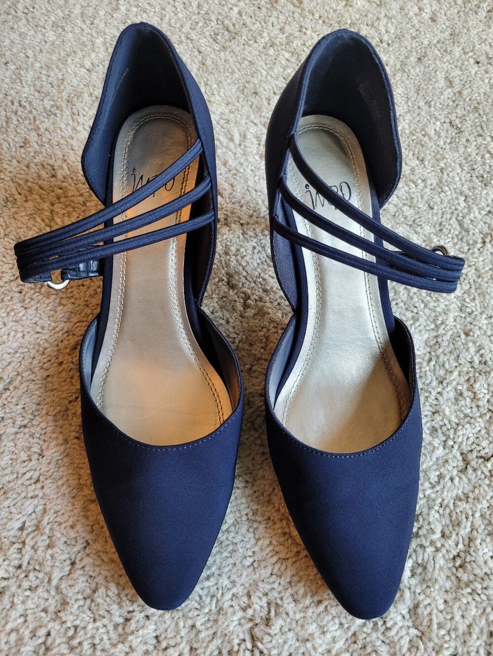 Stunning Navy Color, Pointed Toe Elastic Strap (3) Heels 3 " Beautiful Condition